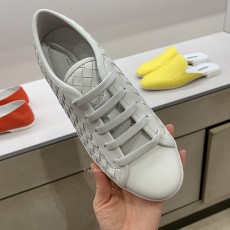 프라이빗 세일 보테가베네타 여성 카르멜 스니커즈 BOTTEGA VENETA WOMAN CARMEL SNEAKERS 522401