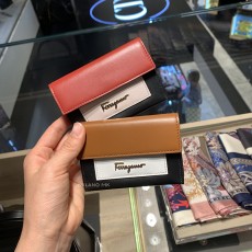 [SALE] 페라가모 로고 투톤 플랩 지갑 FERRAGAMO LOGO TWOTONE FLAP WALLET  22D460