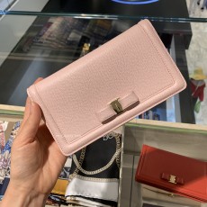 [SALE] 페라가모 바라 리본 미니 체인 숄더백 FERRAGAMO BARA MINI CHAIN  SHOULDER BAG 22C916